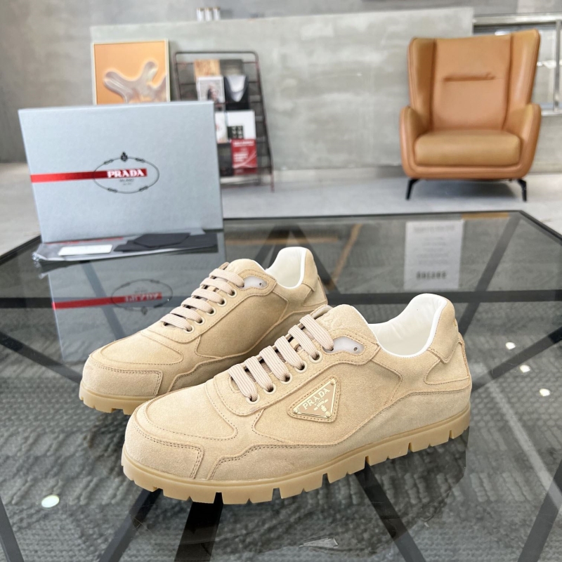 Pra*a casual shoes